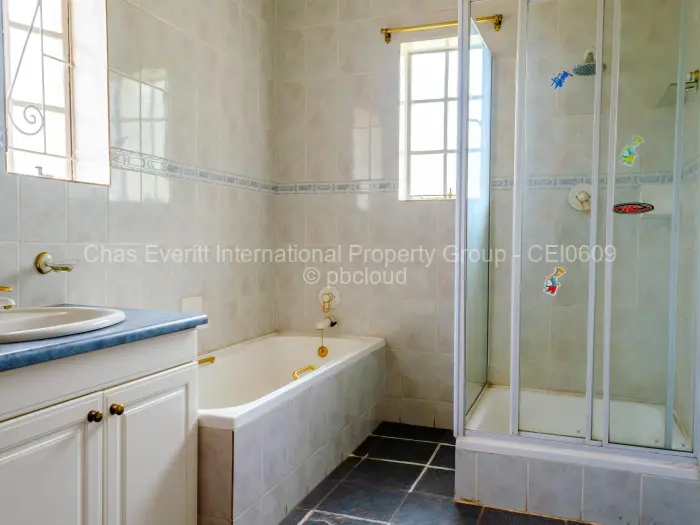 4 Bedroom House for Sale in Suburbs, Bulawayo