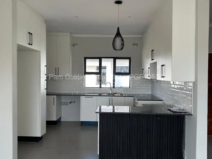 Townhouse/Cluster for Sale in Hopeville, Bulawayo