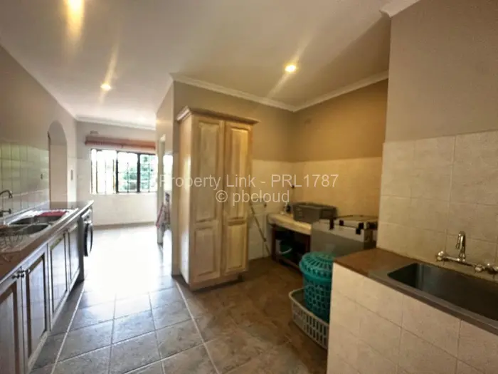 5 Bedroom House for Sale in Borrowdale Brooke, Harare