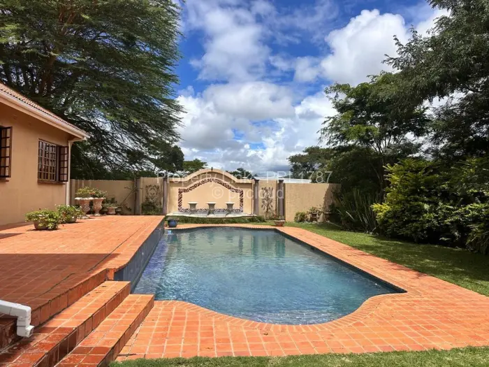 5 Bedroom House for Sale in Borrowdale Brooke, Harare
