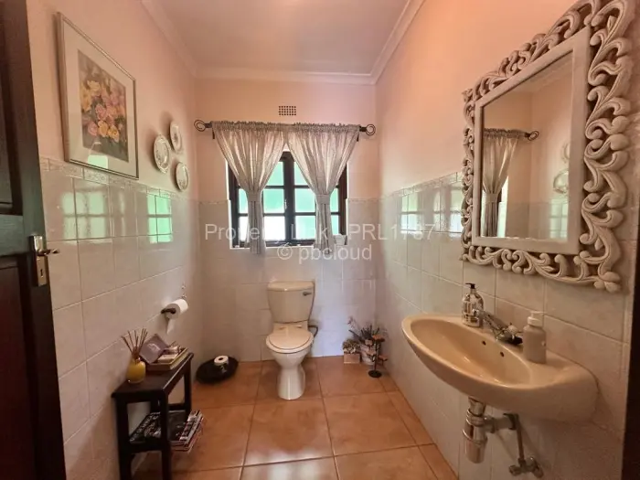 5 Bedroom House for Sale in Borrowdale Brooke, Harare