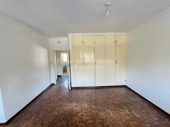 Flat/Apartment to Rent in Avondale West