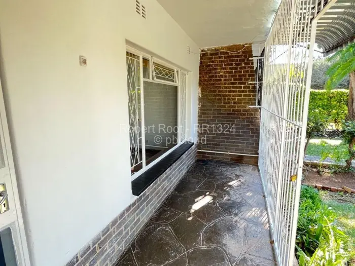Flat/Apartment to Rent in Avondale West