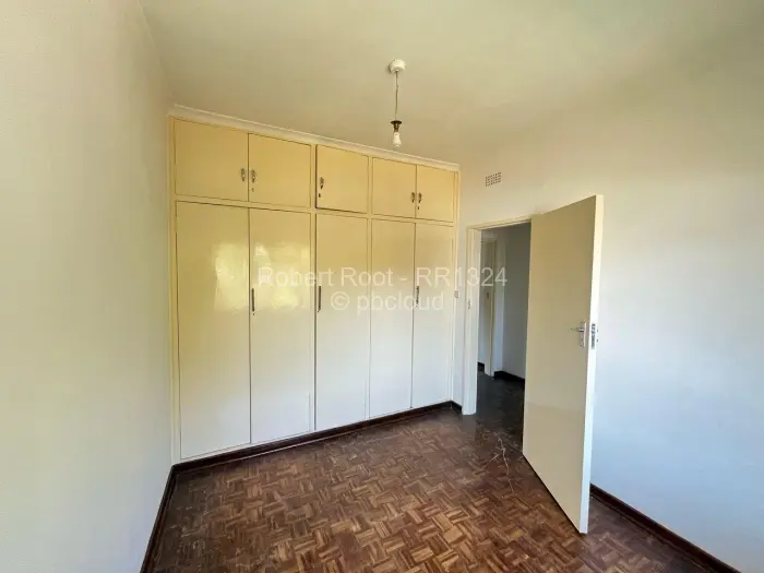 Flat/Apartment to Rent in Avondale West