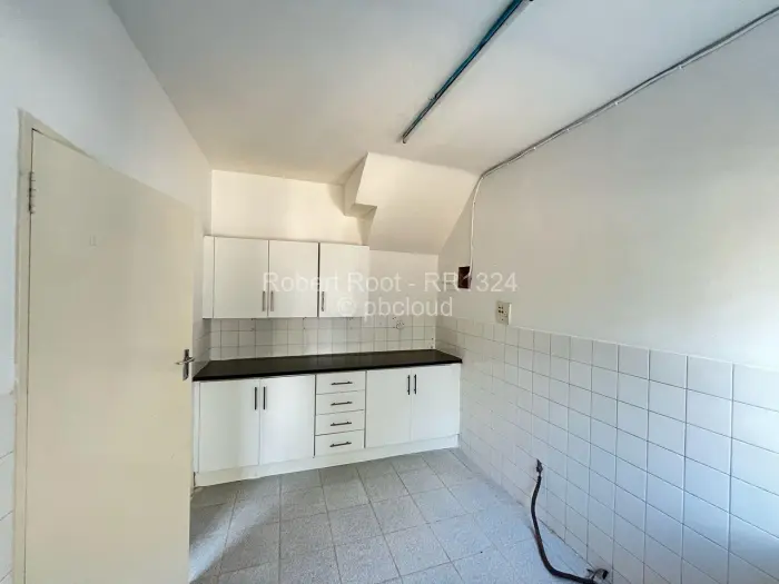 Flat/Apartment to Rent in Avondale West