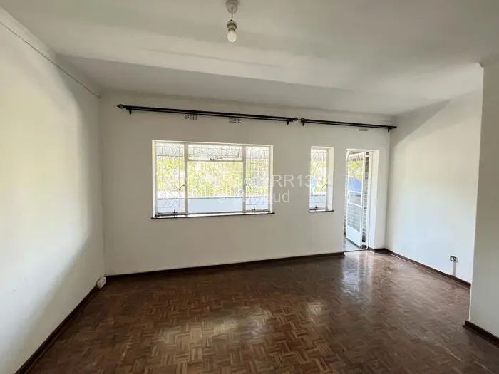 Flat/Apartment to Rent in Avondale West