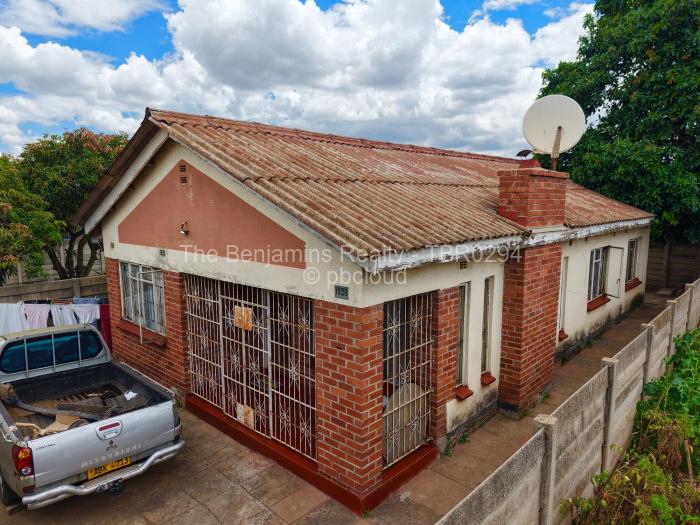 4 Bedroom House for Sale in Glen Norah, Harare