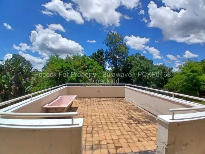 4 Bedroom House for Sale in Kumalo, Bulawayo
