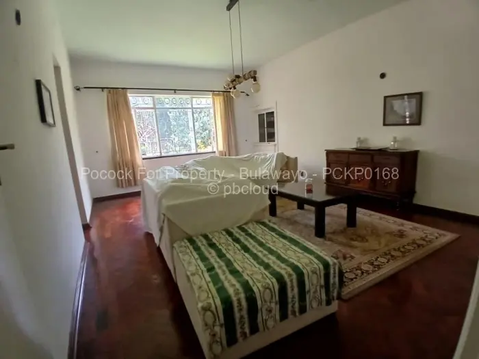 4 Bedroom House for Sale in Kumalo, Bulawayo