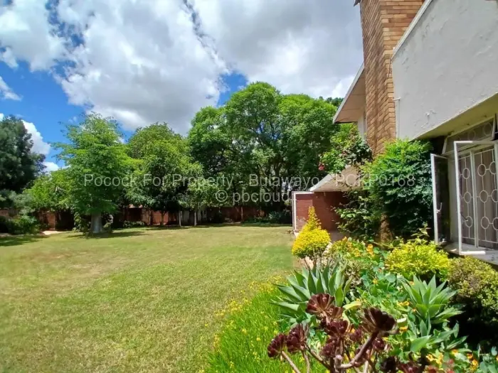 4 Bedroom House for Sale in Kumalo, Bulawayo
