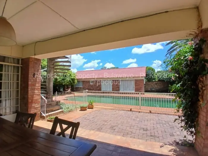 4 Bedroom House for Sale in Kumalo, Bulawayo