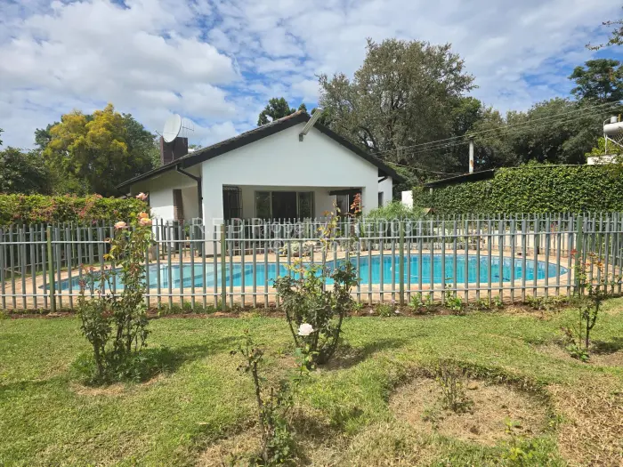 5 Bedroom House for Sale in Famona, Bulawayo