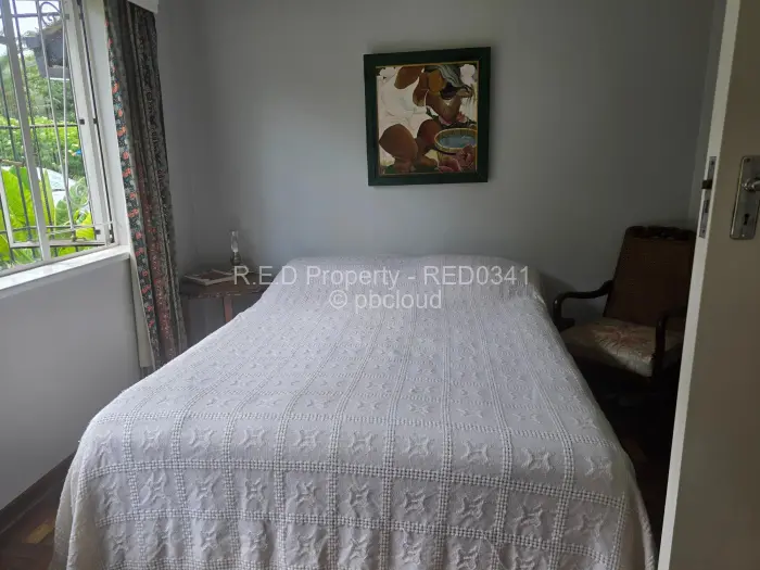 5 Bedroom House for Sale in Famona, Bulawayo