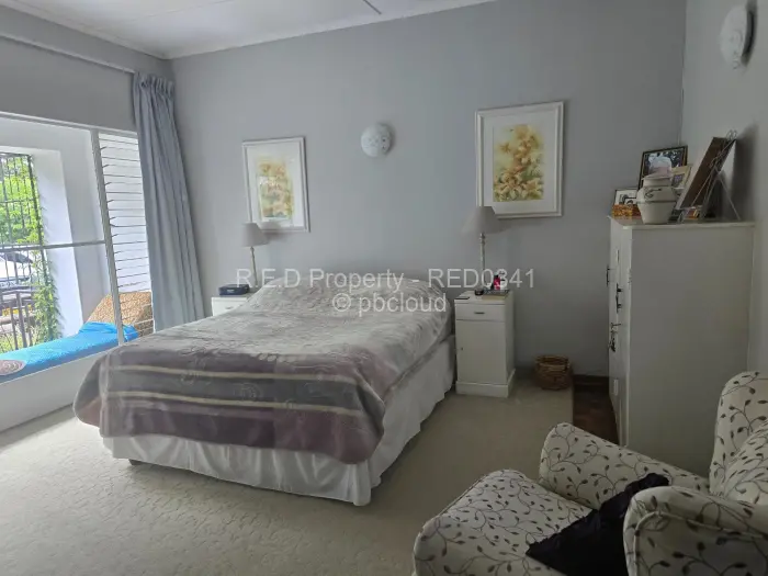 5 Bedroom House for Sale in Famona, Bulawayo