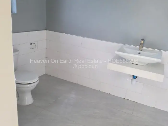 Flat/Apartment to Rent in Alexandra Park, Harare