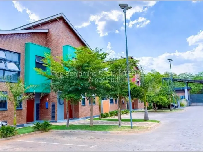 Townhouse/Cluster to Rent in Greendale, Harare