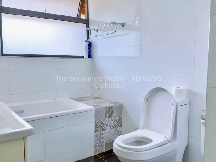 Townhouse/Cluster to Rent in Greendale, Harare