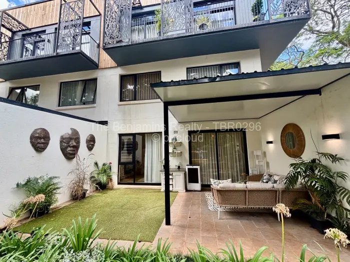 Townhouse/Cluster to Rent in Vainona, Harare