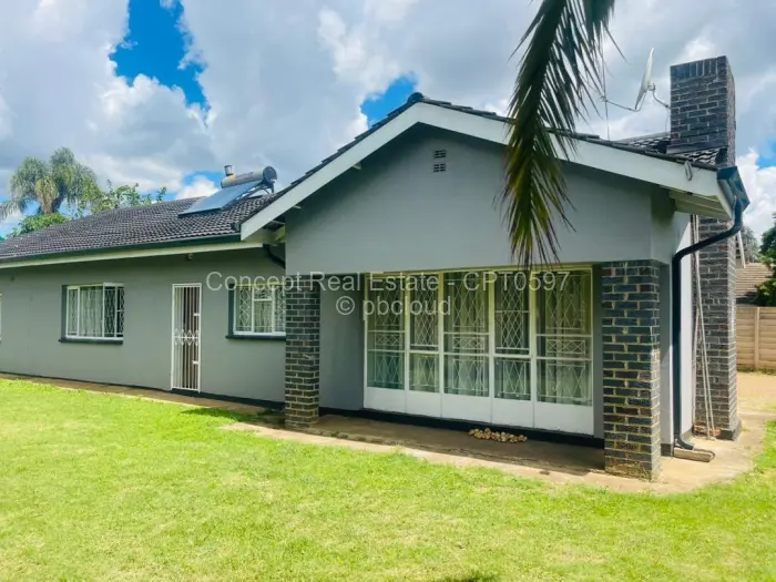 4 Bedroom House for Sale in Sunridge, Harare