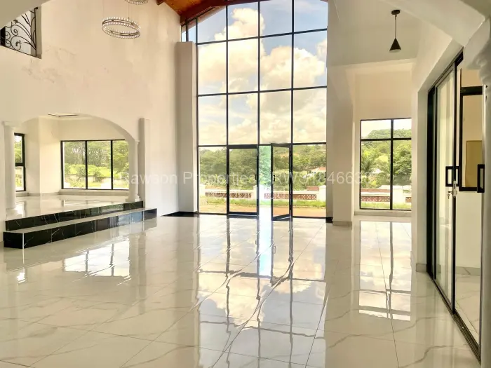 Townhouse/Cluster for Sale in Borrowdale, Harare