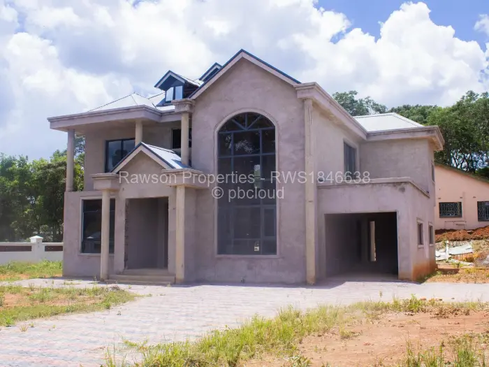 Townhouse/Cluster for Sale in Borrowdale, Harare