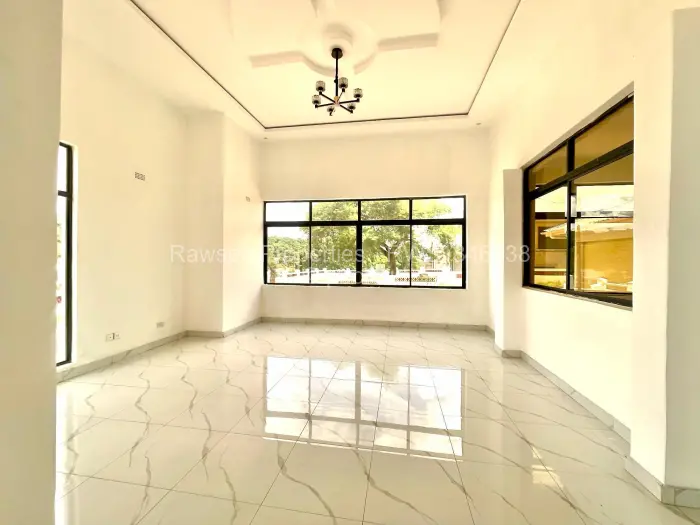 Townhouse/Cluster for Sale in Borrowdale, Harare