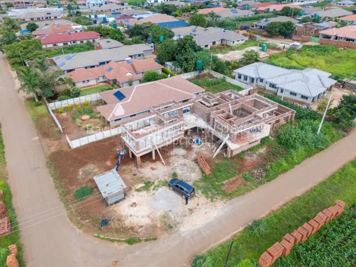 7 Bedroom House for Sale in Fairview, Harare