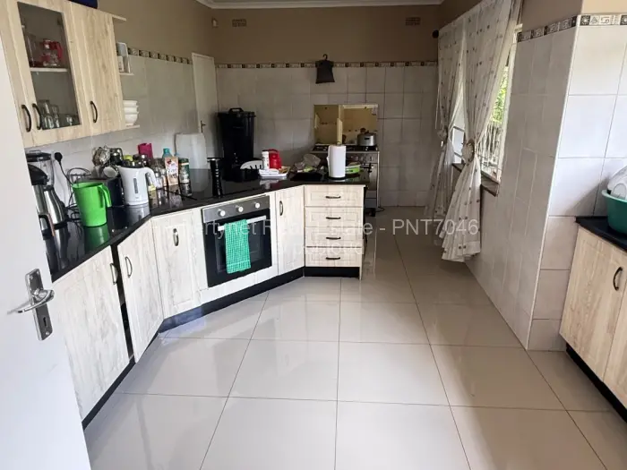 3 Bedroom House for Sale in Vainona, Harare