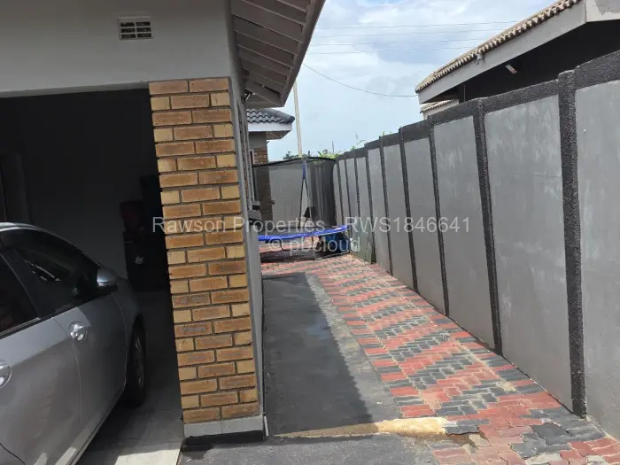 4 Bedroom House for Sale in Madokero Estates, Harare