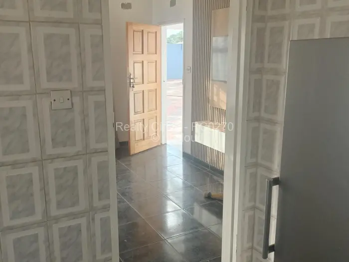 Flat/Apartment to Rent in Westgate, Harare