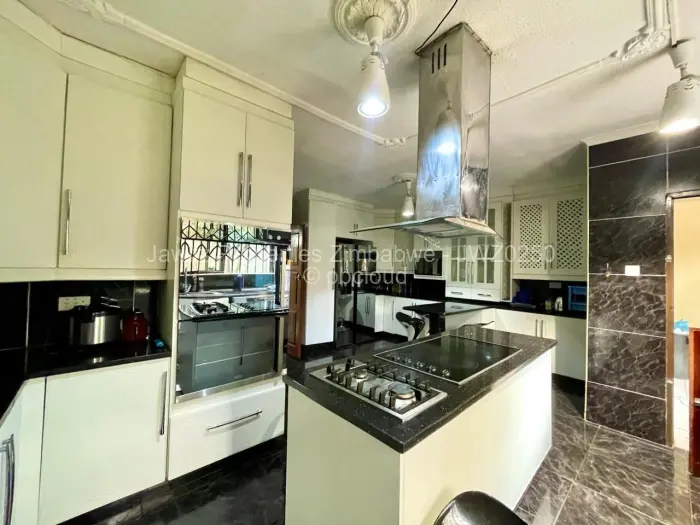 6 Bedroom House for Sale in Adylinn, Harare