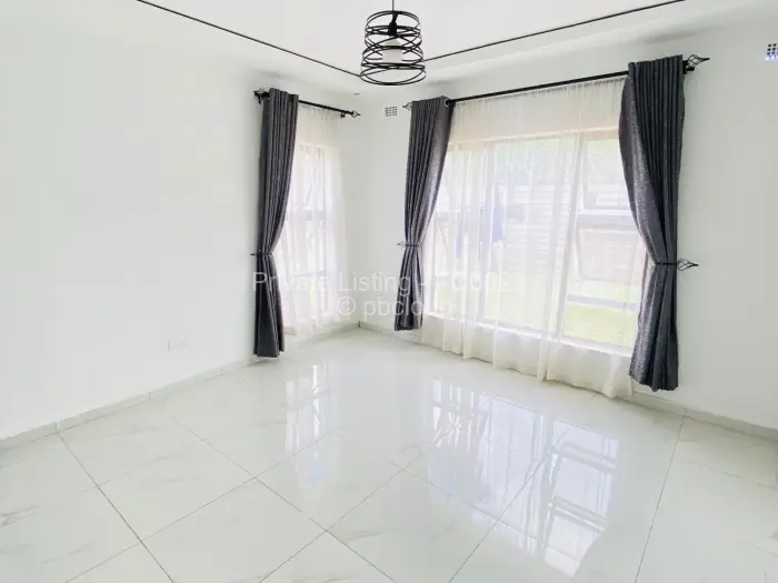 Townhouse/Cluster to Rent in The Grange, Harare