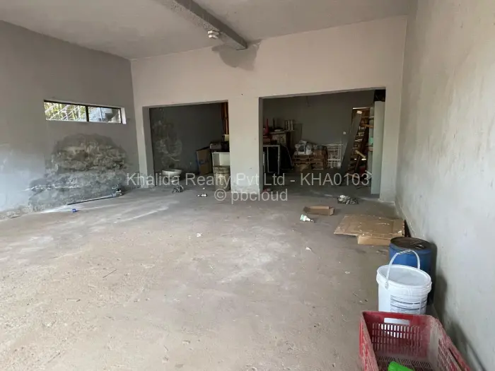 6 Bedroom House for Sale in Monavale, Harare