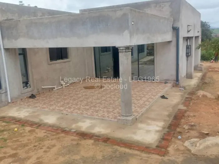 4 Bedroom House for Sale in Crowhill Views, Harare