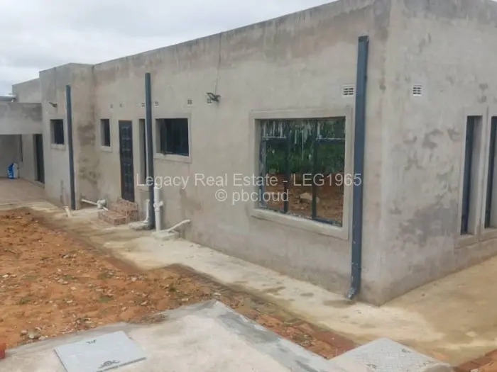 4 Bedroom House for Sale in Crowhill Views, Harare