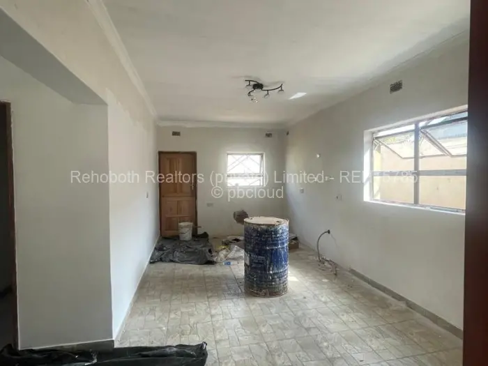 3 Bedroom Cottage/Garden Flat to Rent in Belvedere, Harare
