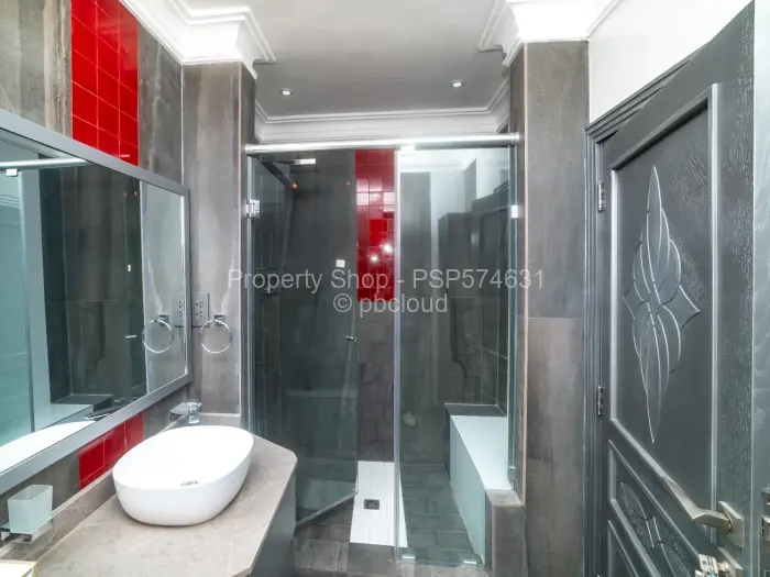 9 Bedroom House for Sale in Quinnington, Harare