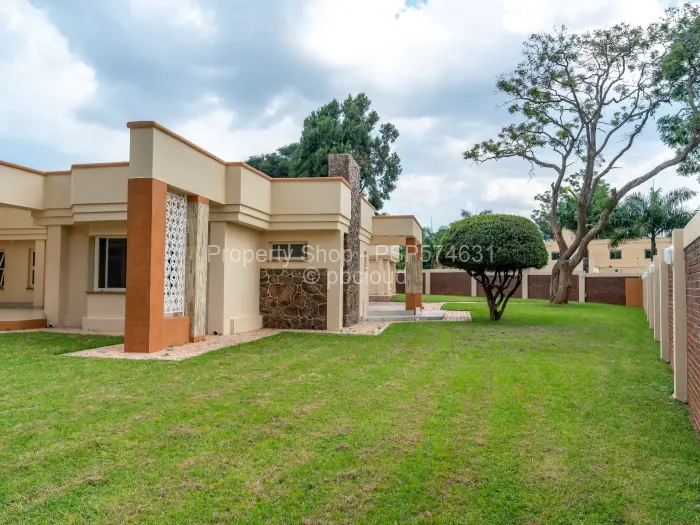 9 Bedroom House for Sale in Quinnington, Harare