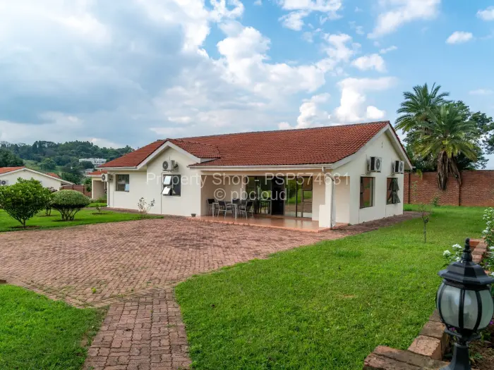 9 Bedroom House for Sale in Quinnington, Harare