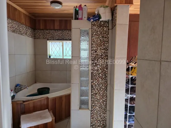 4 Bedroom House for Sale in Murambi, Mutare