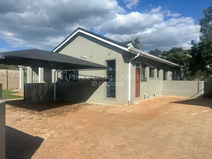 3 Bedroom Cottage/Garden Flat to Rent in Northwood, Harare