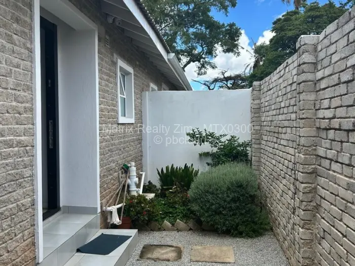 Townhouse/Cluster for Sale in Greendale, Harare