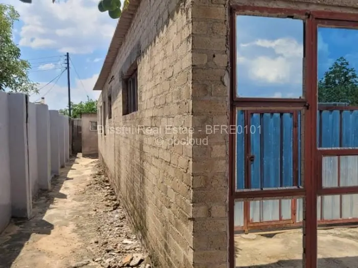 3 Bedroom House for Sale in Zengeza, Chitungwiza