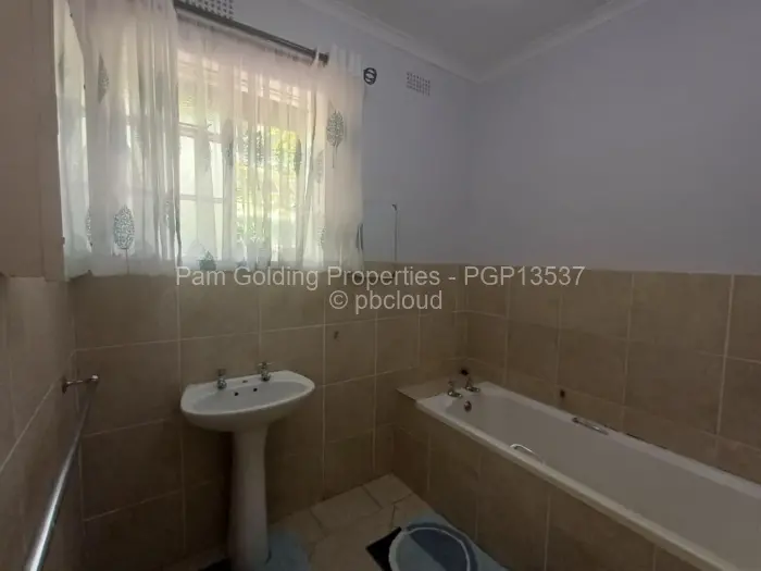 3 Bedroom House for Sale in Tiger's Kloof, Mutare