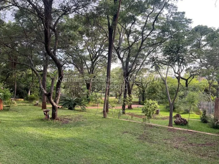 4 Bedroom House for Sale in Umwinsidale, Harare