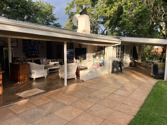 4 Bedroom House for Sale in Umwinsidale, Harare