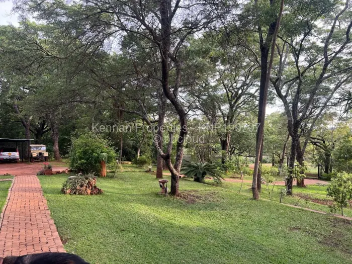 4 Bedroom House for Sale in Umwinsidale, Harare