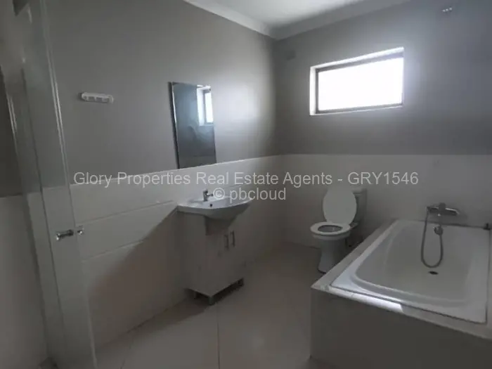 3 Bedroom House to Rent in Crowhill Views, Harare