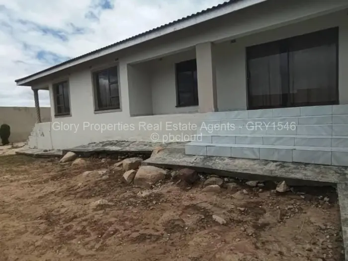 3 Bedroom House to Rent in Crowhill Views, Harare