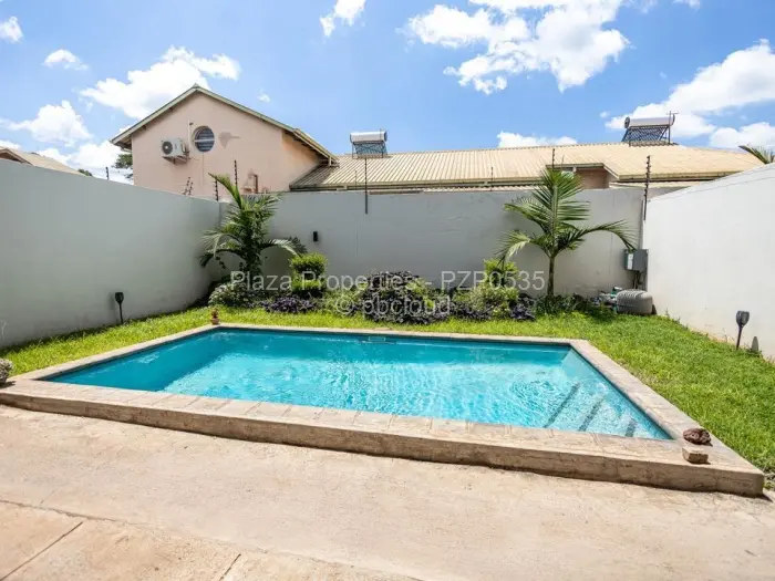 Townhouse/Cluster for Sale in Avondale, Harare